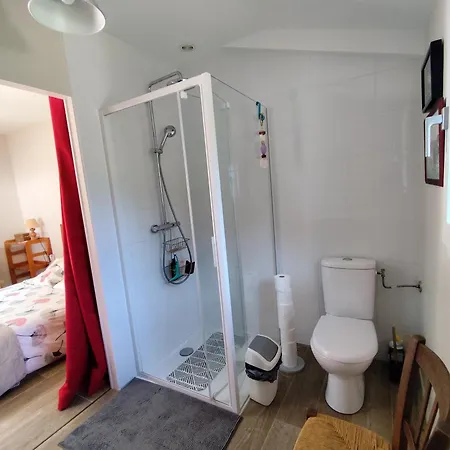 Le Petit Nid Dans Les Bois Camping Castres-Gironde
