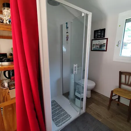Le Petit Nid Dans Les Bois Camping Castres-Gironde