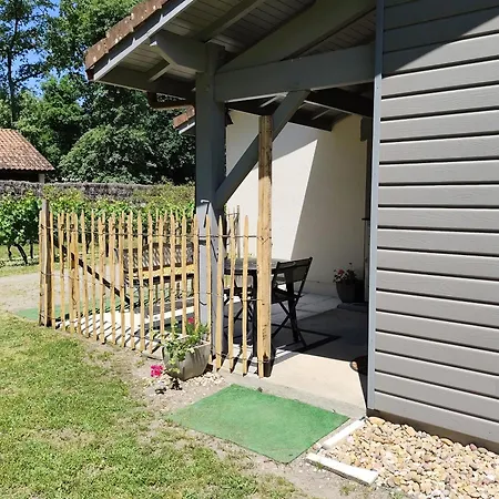 Le Petit Nid Dans Les Bois Camping Castres-Gironde